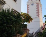 La Plaza del Reloj Estepona. www.spanishsosimple.com