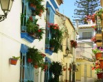 Typical street scene in the heart of the old town in Estepona. Spanish So Simple Classes in Estepona and Marbella