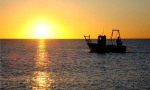 Fishing boat out in the Mediterranean at dawn in Estepona. www.spanishsosimple.com
